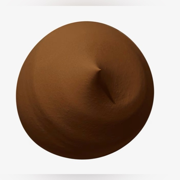 Tarte
Amazonian Clay 16-Hour Full Coverage
Foundation - Picture 4 of 7